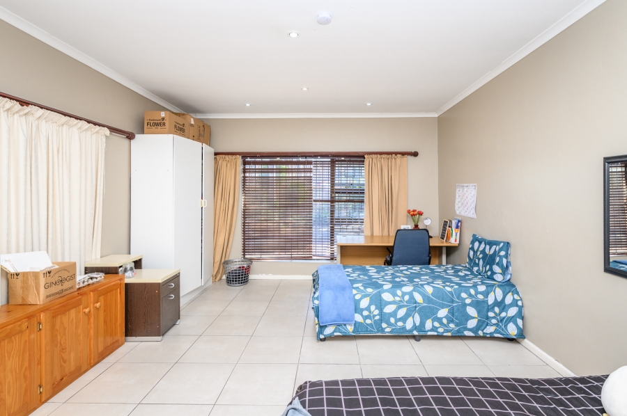 15 Bedroom Property for Sale in Summerstrand Eastern Cape